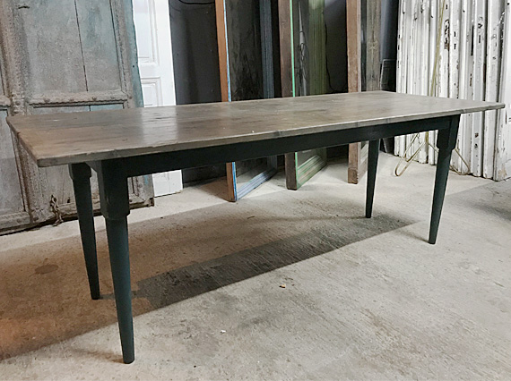 Tapered leg dining table